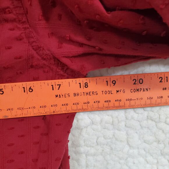 Womens Colombia Long Sleeved Red Shirt w/ Textured Dots Size Med. - Picture 12 of 16